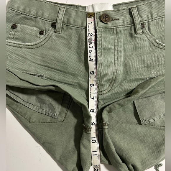 One Teaspoon Bandit Military Khaki Jean Shorts (army green) - Picture 5 of 6